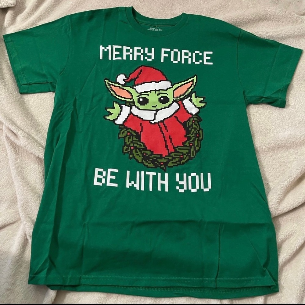Star Wars The Mandalorian Men’s  (Unisex) Holiday shirt size M (38-40) . Rare!!!